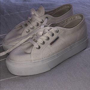 SUPERGA CANVAS WHITE PLATFORM SIZE 6/ EU 36